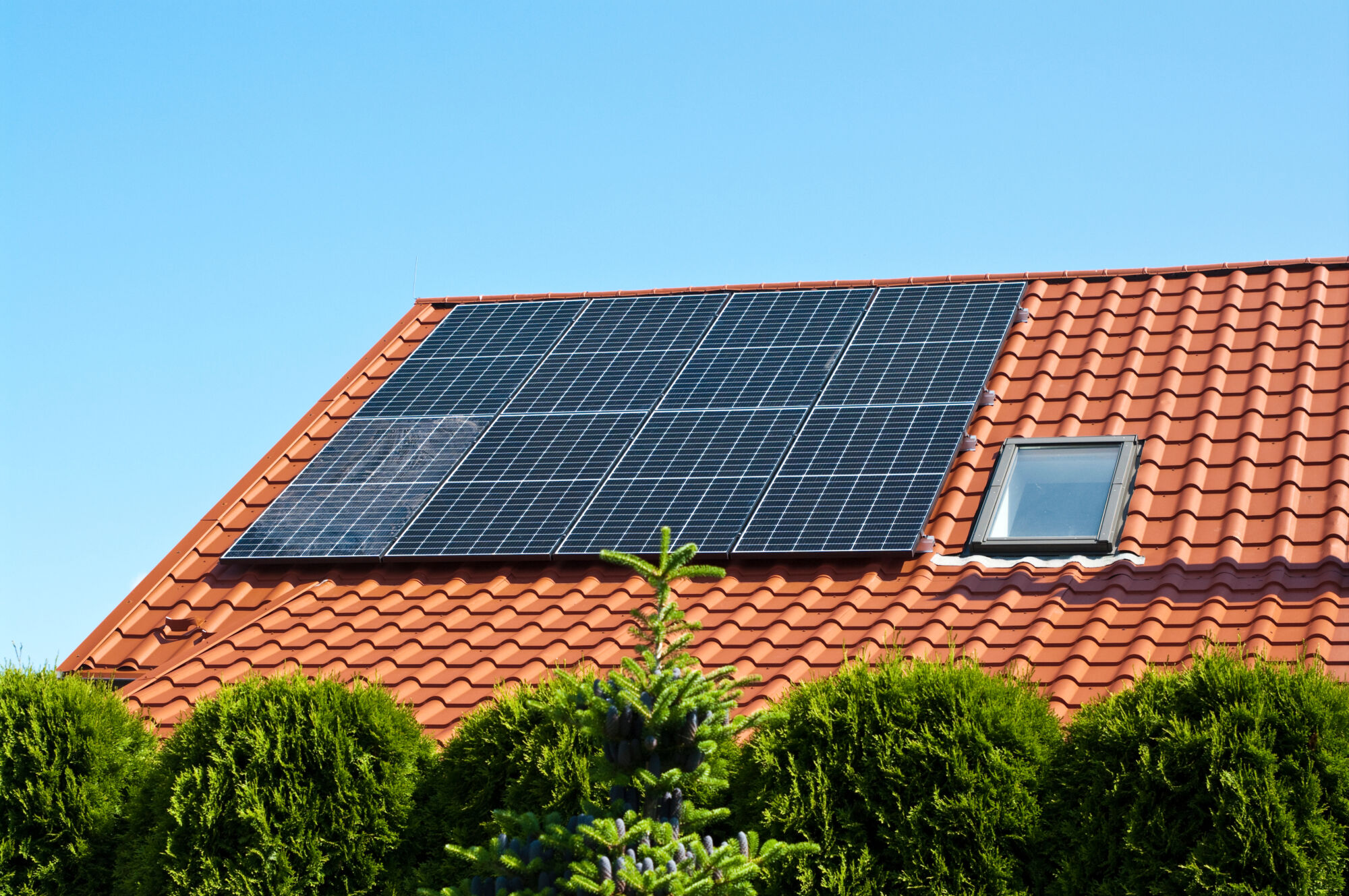 Nettoyage et entretien des panneaux solaires pour les particuliers vers Strasbourg et Colmar Bischheim